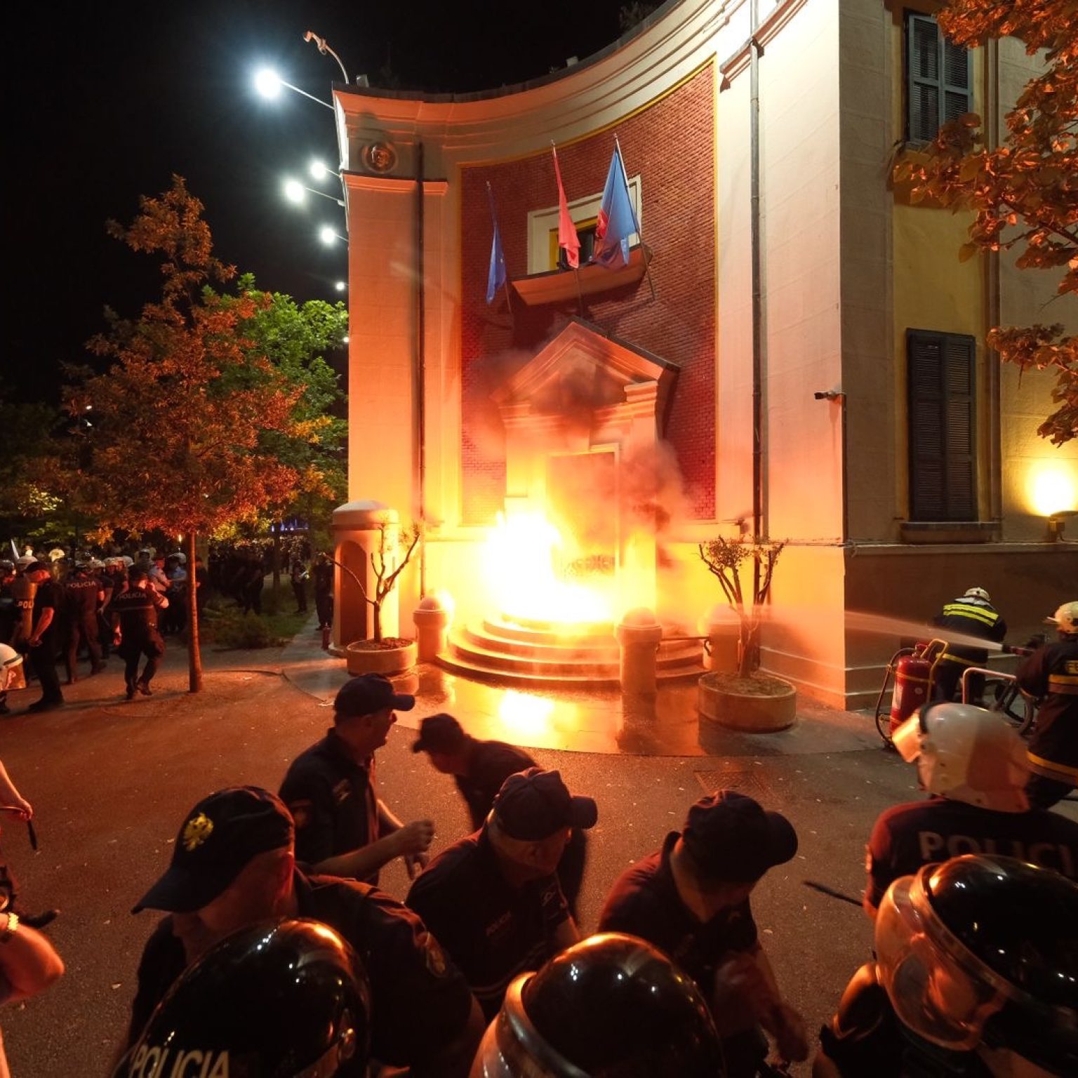 Ajo që ndodhi në Tiranë më 13 tetor…
